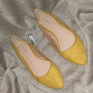 Old Navy Mustard Pointer Flats